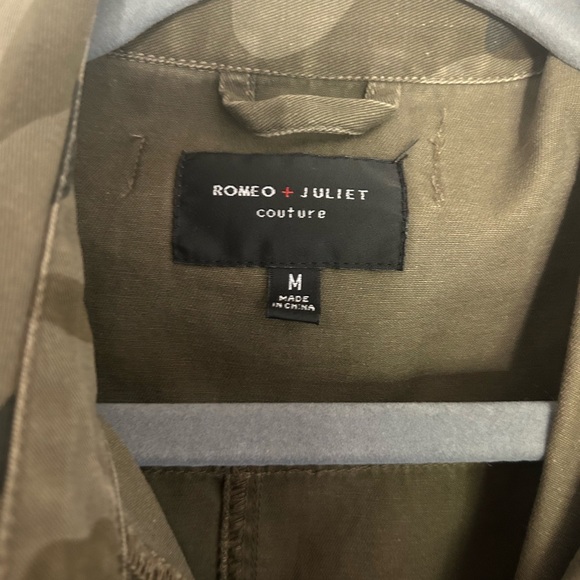 Women’s Camo Jean Jacket - M - EUC - Picture 3 of 3